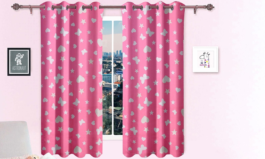 Image 13: Glow-In-The-Dark Curtains