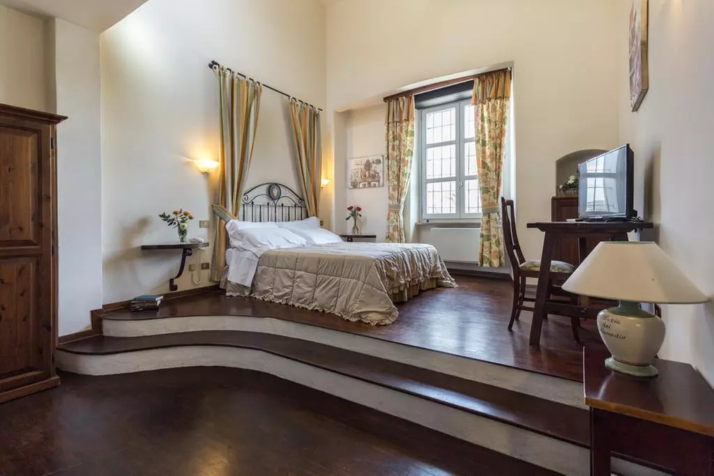 7-Day Umbria Vacation. Price per Person Based on Double Occupancy. (Buy 1 Voucher per Person)  - Second Medium