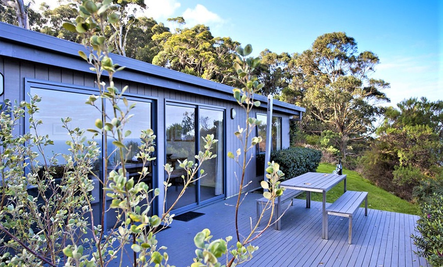 Image 6: Apollo Bay: 2-5-Night Villa Stay with Bubbly