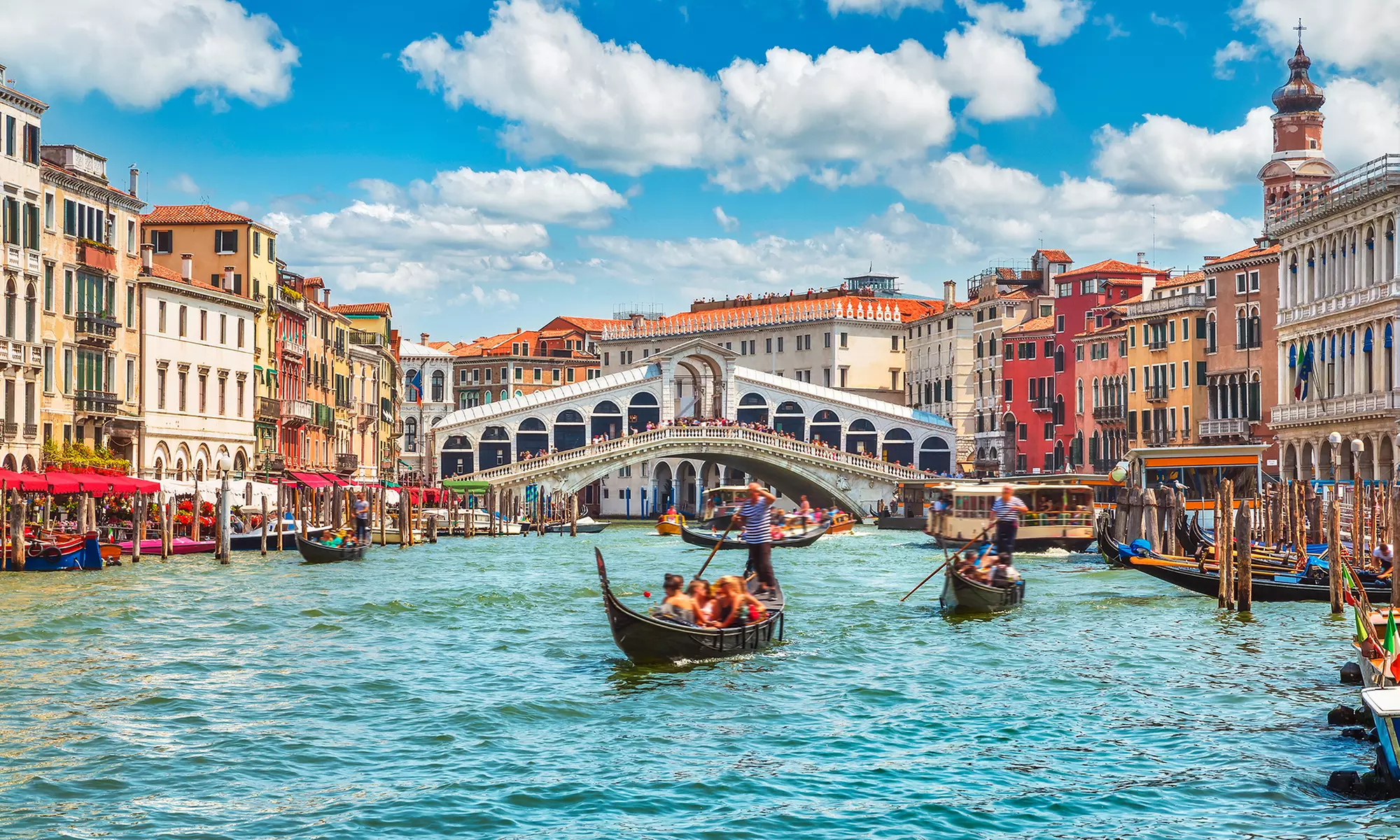 ✈ 8-Day Venice, Lake Garda w/ Milan Vacation with Air
