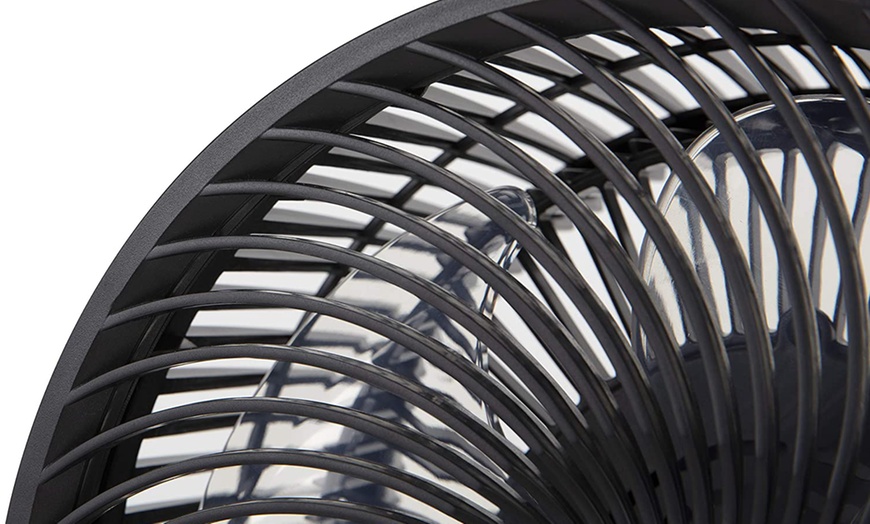 Image 2: Black and Decker Desk Fan