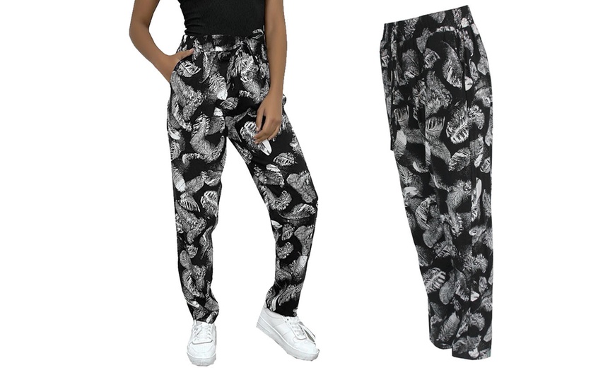 Image 17: Women's Travel Printed Cotton Trousers
