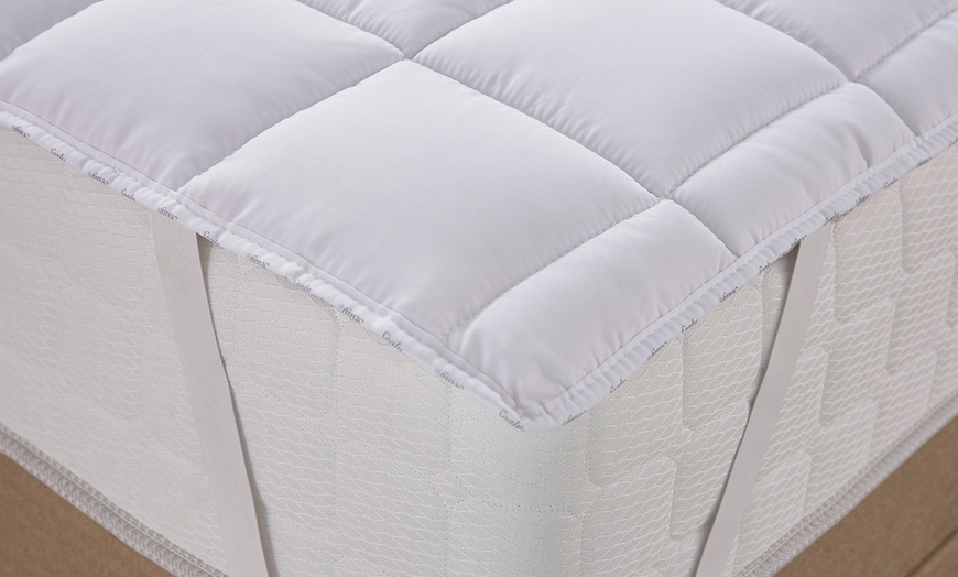 Image 3: Sealy Response Mattress Topper