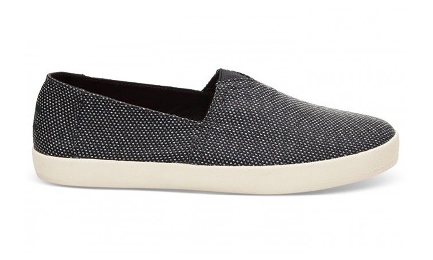 Image 2: TOMS Men's Sneakers