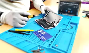 Display-Reparatur für iPhone- und Samsung-Modelle inkl. Panzerglas-Folie bei Miss Phone (bis zu 53% sparen*)