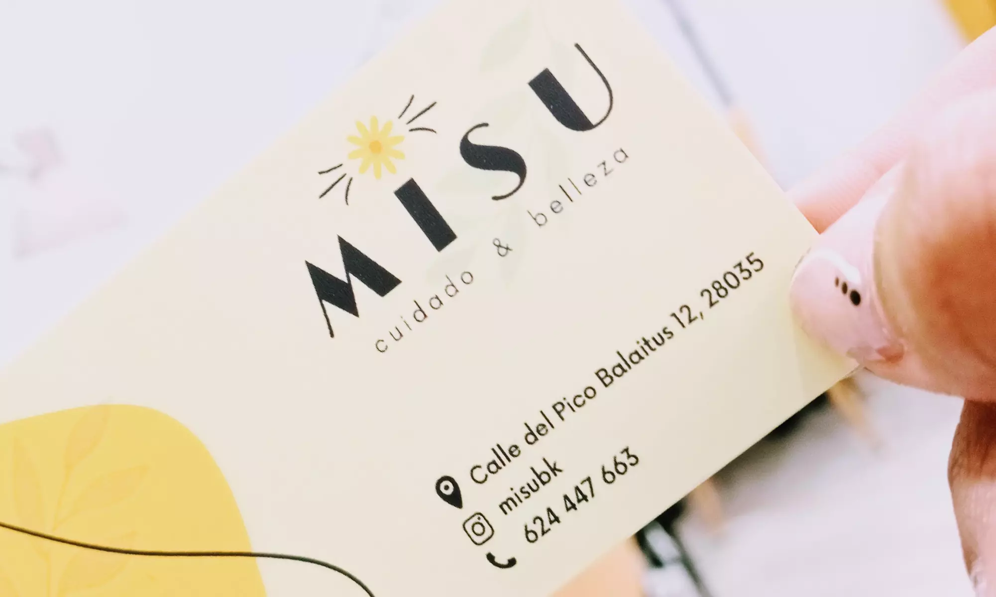 ¡Disfruta la mejor experiencia de masaje! Elige entre 3 opciones de masajes de 45 minutos para relajarte y renovarte - Second Medium