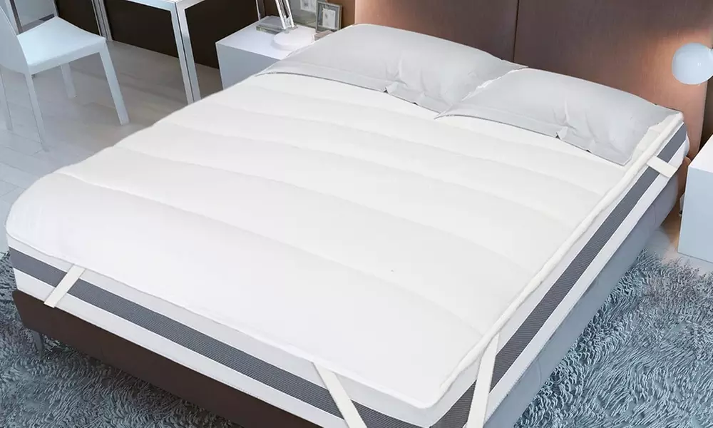 Surmatelas pour lit double avec garnissage anti-acariens - Primary Image