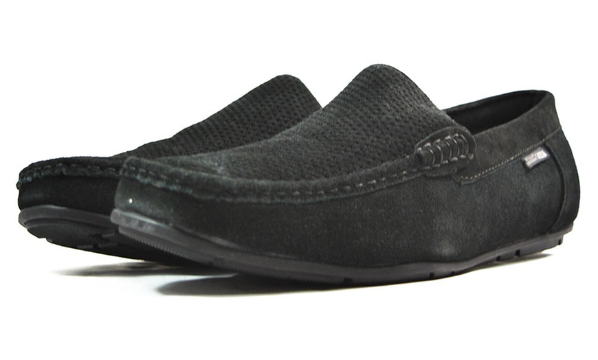 Image 10: Lambretta Men's Slip-On Shoes
