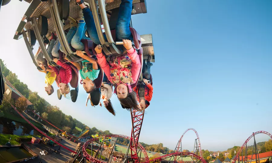 Ferienpark Slagharen: Wigwam, Cowboy Cottage oder Raccoon Lodge für 6 Personen + Zugang zum Freizeitpark & Aqua Mexicana - Primary Image
