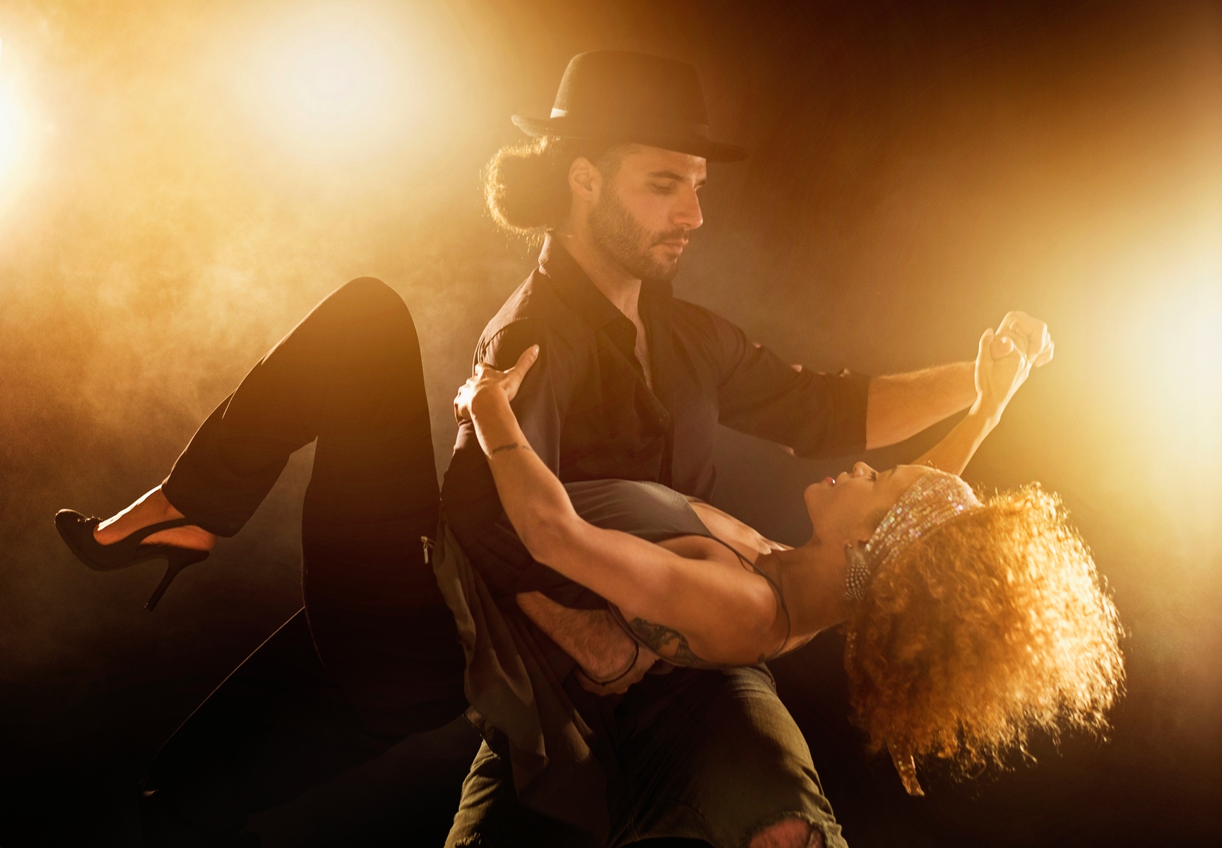 1 Std. Salsa & Bachata mit Afterparty und optionalem Drink & Snack