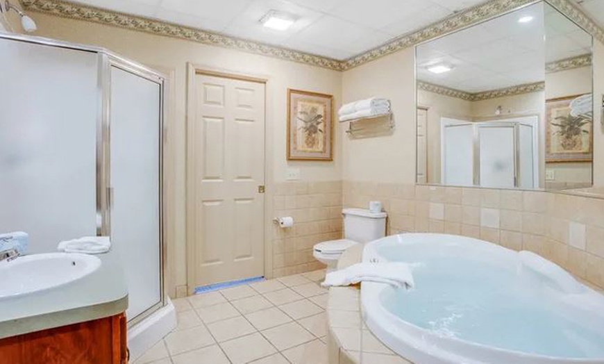 Image 21: Member-Only Deal: Winter Retreat with Indoor Pools & Nearby Snow Fun