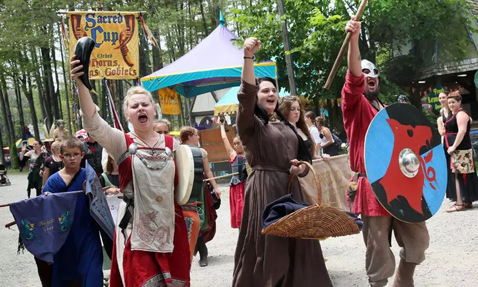 Medieval Magic: Themed Weekends with Brave Knights, Fair Damsels, and Endless Fun for All
