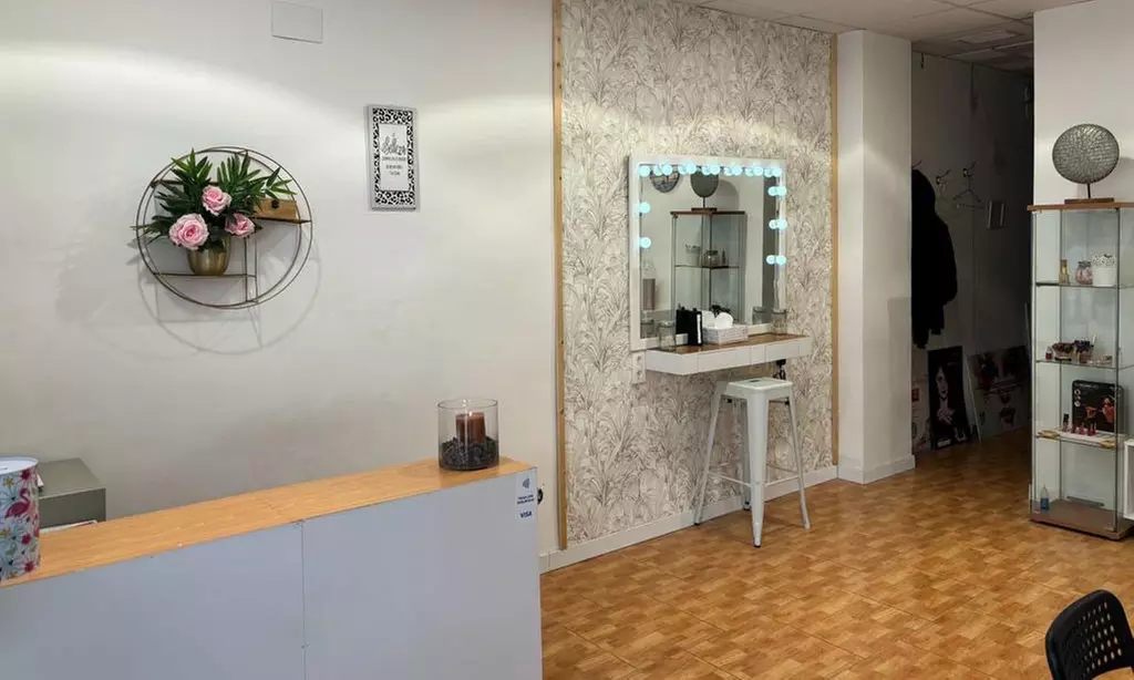 Consigue unas uñas impecables con estilo en Lucía Martínez