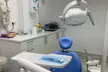 Sesión de limpieza dental y opción a 1 blanqueamiento led en Dental Med Sevilla (hasta 85% de descuento) - Second Medium