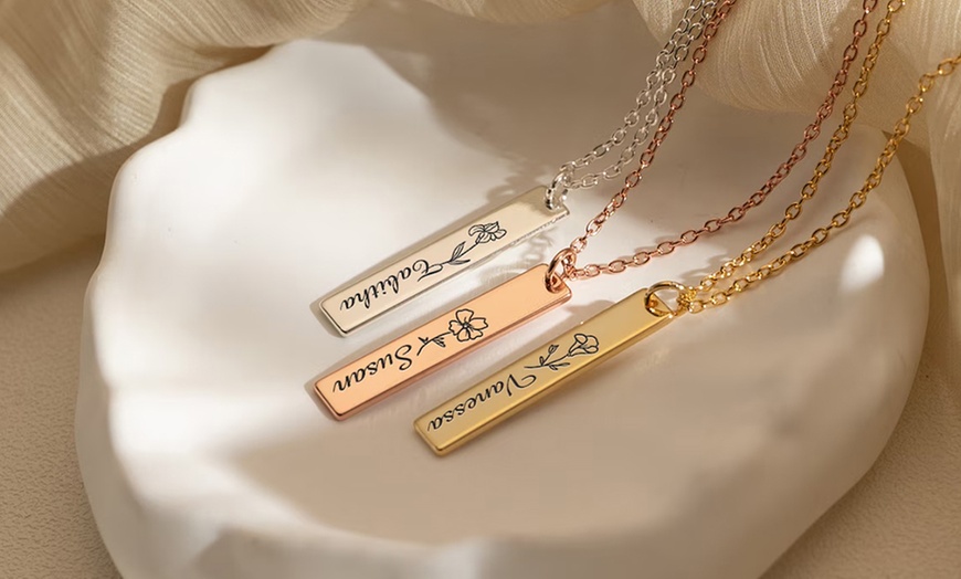 Image 5: Gepersonaliseerde ketting met geboortebloem-hanger via Justyling