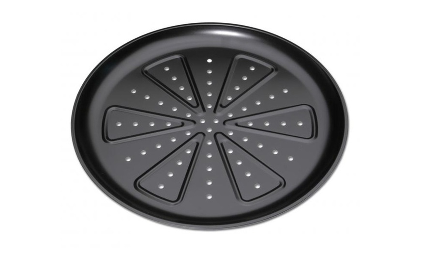 Image 2: Two-Piece Pizza Baking Tray Set