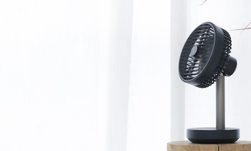 Image 4: Mini Fan with Wireless Charger