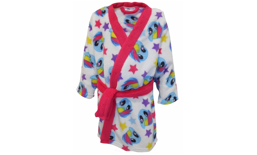 Image 5: Kids' Character-Themed Bathrobes