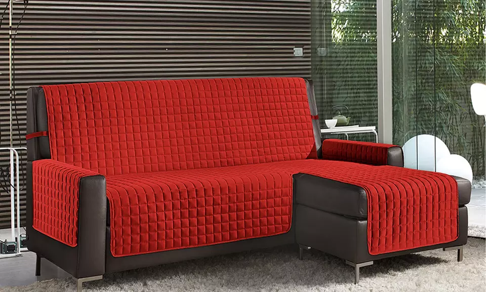 Gesteppter Sofabezug mit Halbinsel