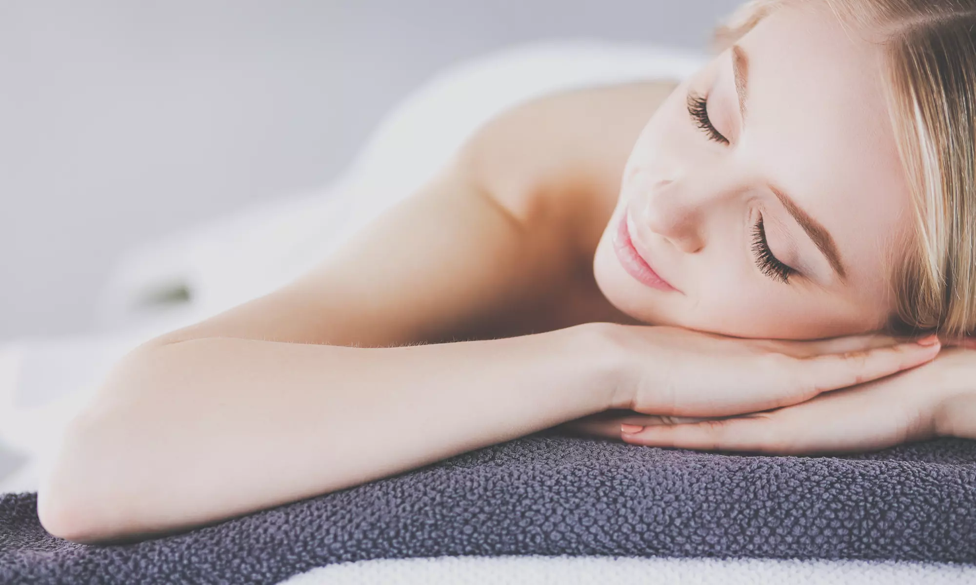 Jusqu'à 42% de remise sur Massage - Acupression chez Ming Men - Primary Image