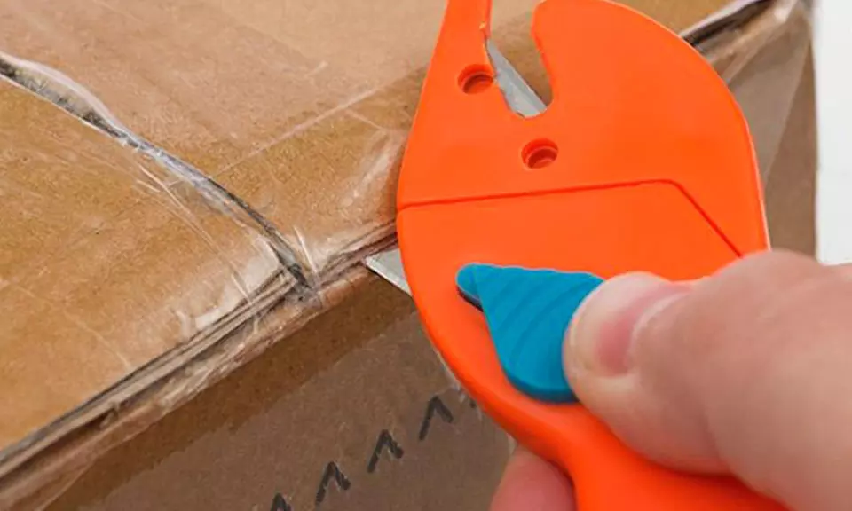 1, 2 ou 4 cutters 2 en 1 multifonctions sécurisés PWR WORK avec lame rétractable - Primary Image