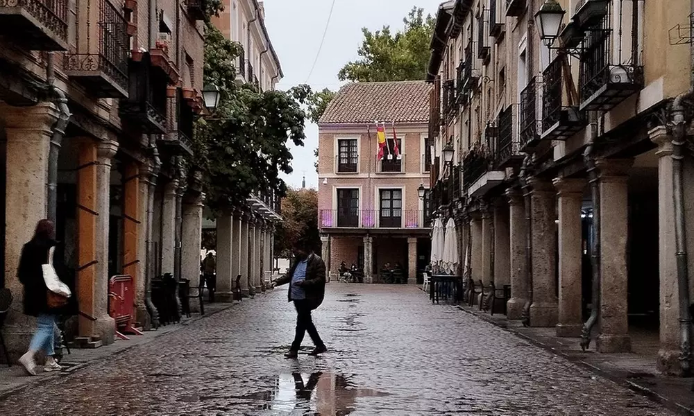 Visita turística guiada por Alcalá de Henares en Alcalá Turismo Y Más