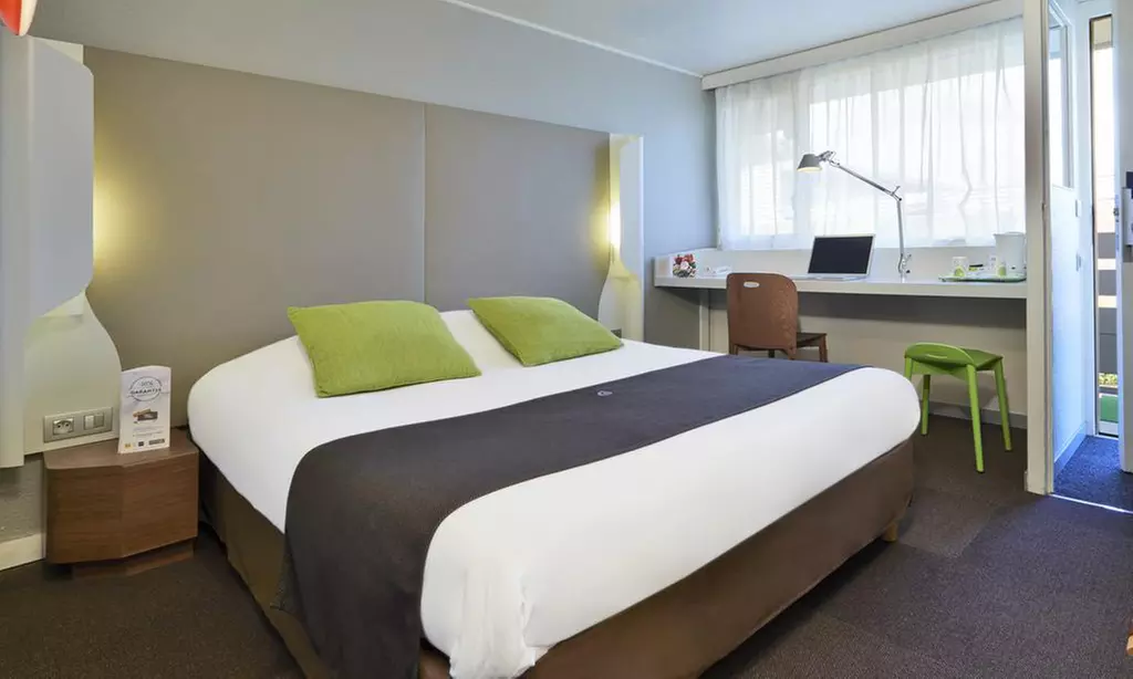 Clermont Ferrand: camera doppia New Generation con parcheggio e colazione opzionale per 2 al Campanile Clermont Ferrand - Primary Image