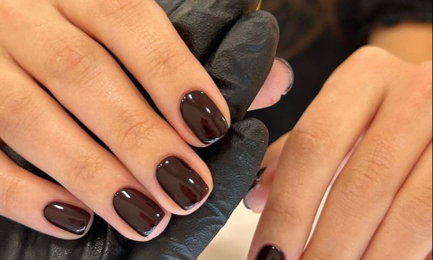 Image 16: Autumn inspiration: Deluxe Gel Polish or BIAB Manicure Awaits You
