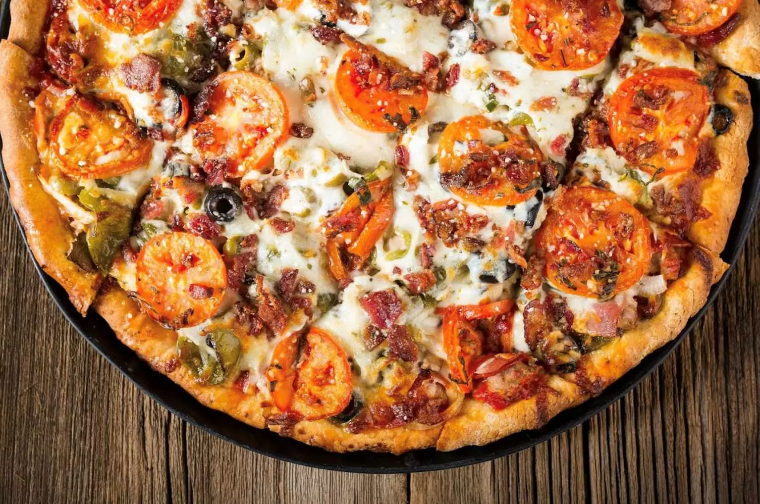 Chicago-Style Pizza and Italian Cuisine Experience