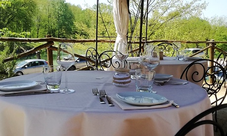 Menu gourmet fino a 4 portate con antipasto, dolce e vino a La Capannina sul Lago (sconto fino a 47%)