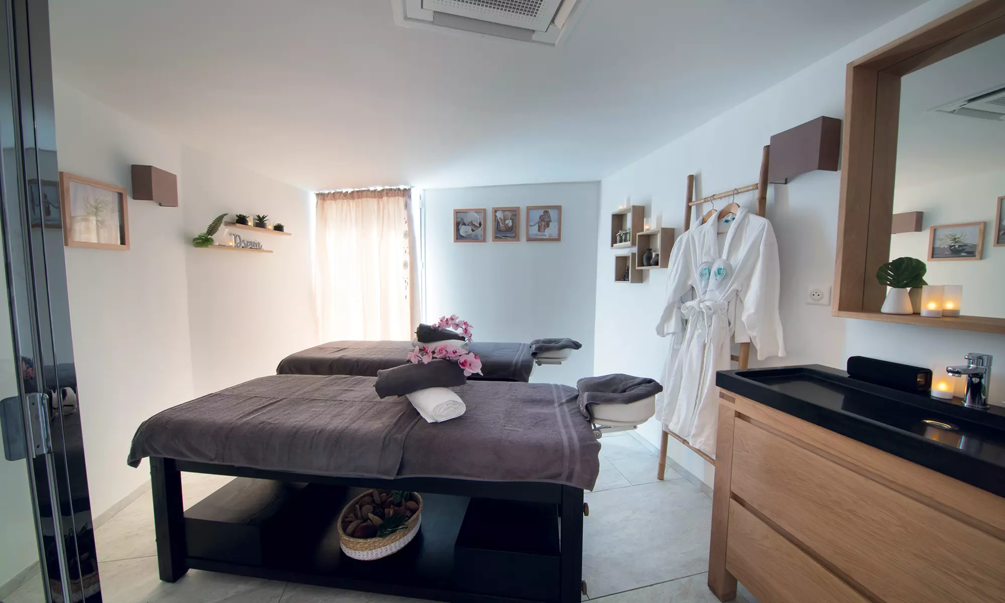 Modelage, accès spa ou balnéothérapie chez Cristal Hotel & Spa ****