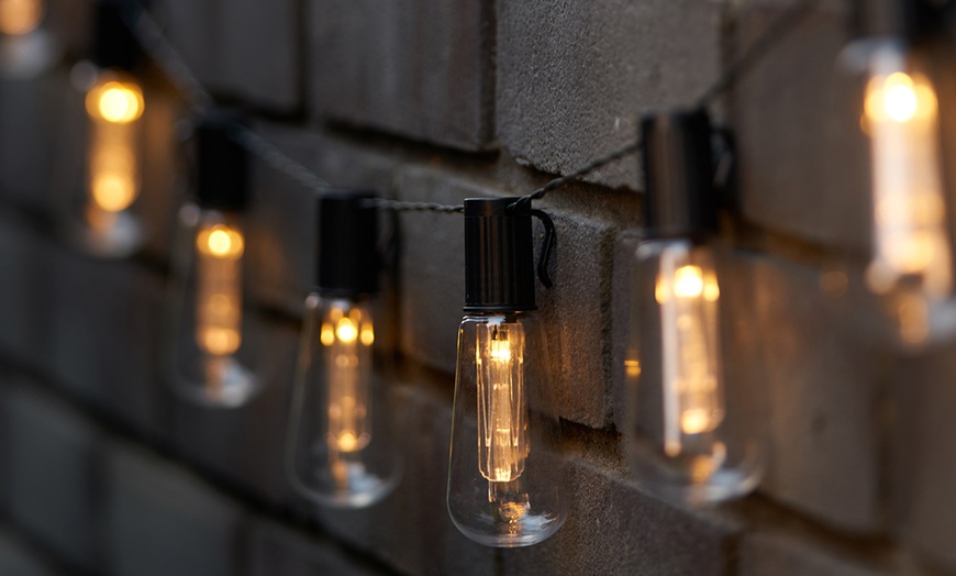 Image 4: 10, 20 or 40 LED Vintage-Style Solar Edison Bulbs