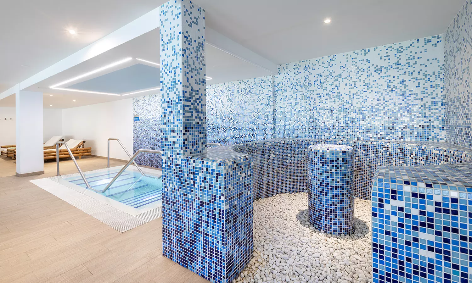 Acceso a circuito de spa de 4 * con tratamientos extra para 2 personas