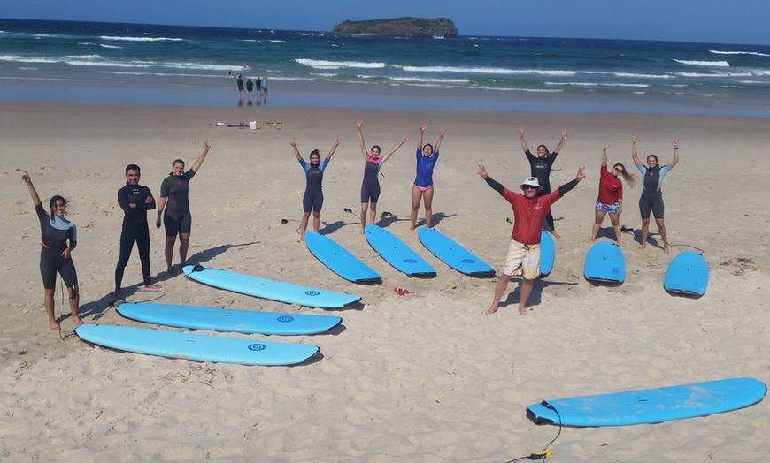 Image 2: 2.5-Hour Aussie Surf Lesson Package