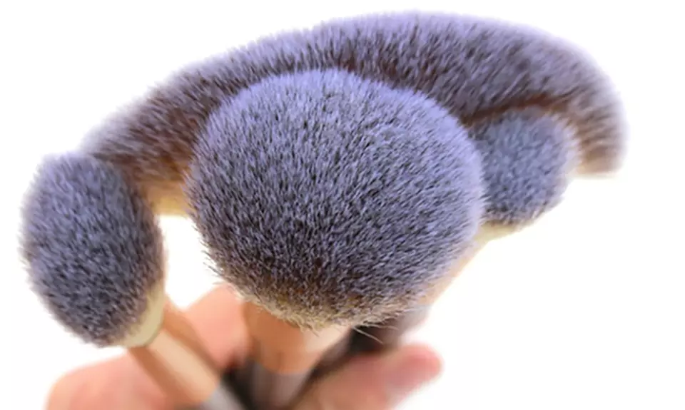 Professional Makeup Brush Set with Storage Case (13-Piece) - Second Medium