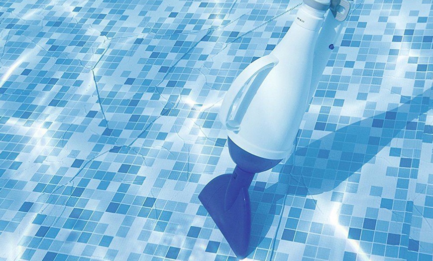 Image 3: Bestway Pool Vacuum