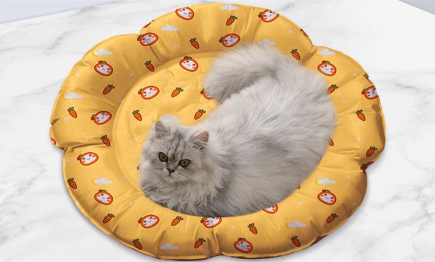 Image 8: Portable Cushioned Pet Cooling Pad 