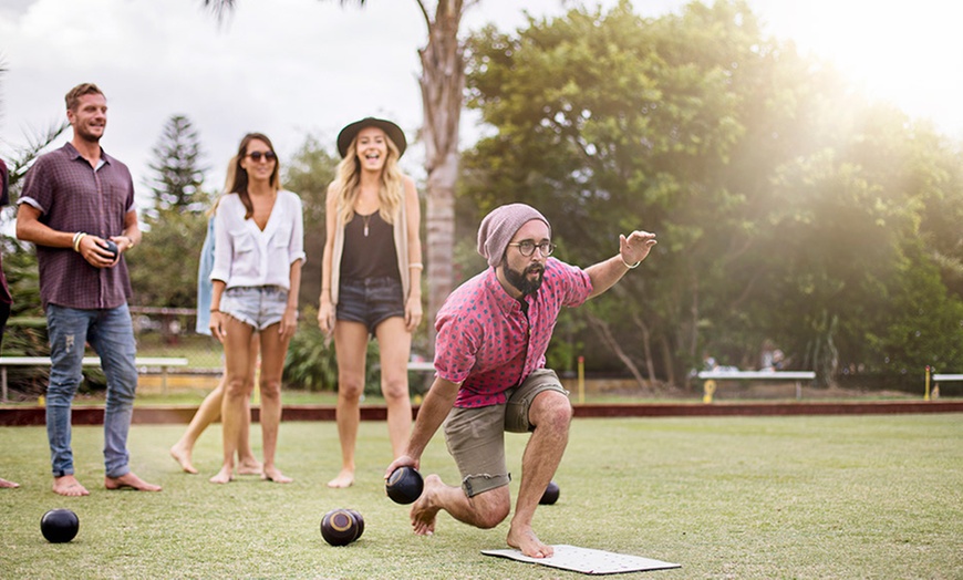 Image 1: 2-Hour Barefoot Bowls with Drinks