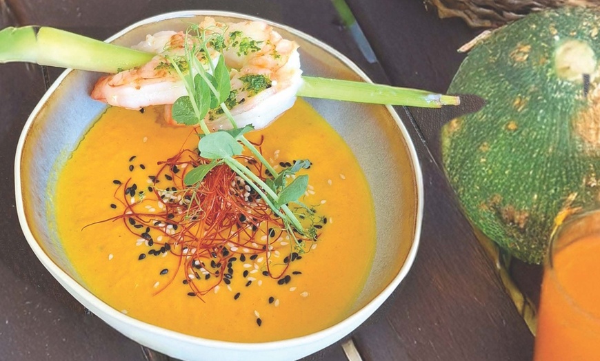 Image 1: Gehobenes europäisches 3-Gänge-Menü & Weinbegleitung für 2-4 Personen