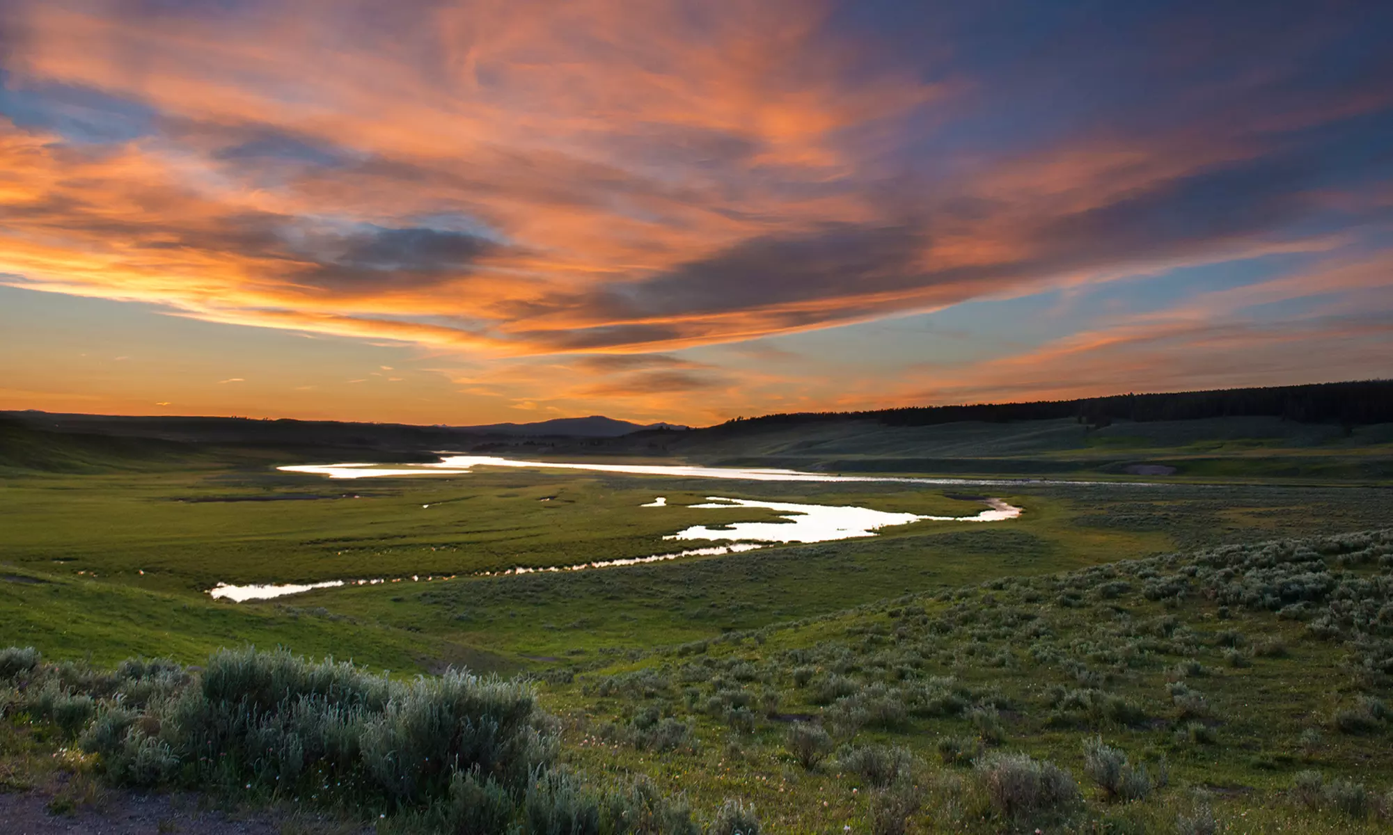 Stay with Optional Romance Package at Arbuckle Lodge in Gillette, WY. Dates into March 2018. - Primary Image