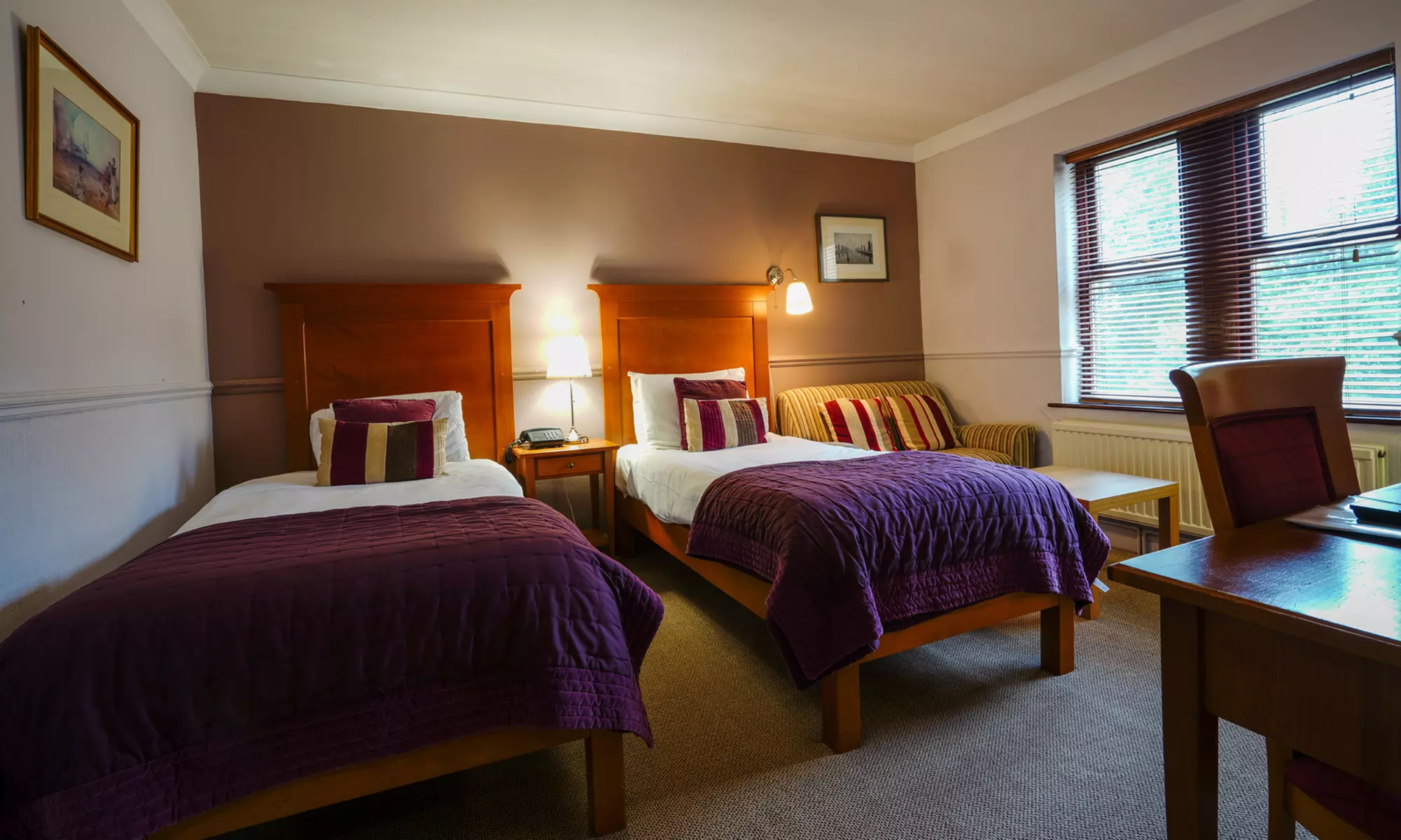 West Yorkshire: Double Room for 2 w/ Breakfast & Dinner, Plus Prosecco