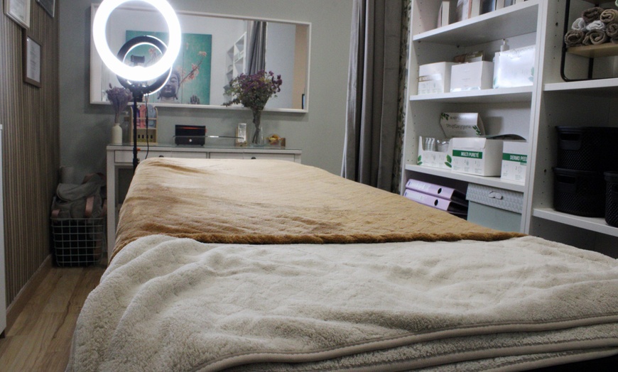 Image 2: 2, 4 o 6 sesiones de maderoterapia de 30 minutos