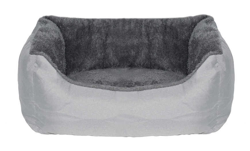 Image 5: Love Waterproof Pet Bed