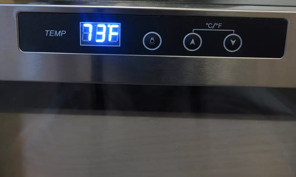 Clevelander Electric 250-Cigar Humidor Cabinet - Second Medium