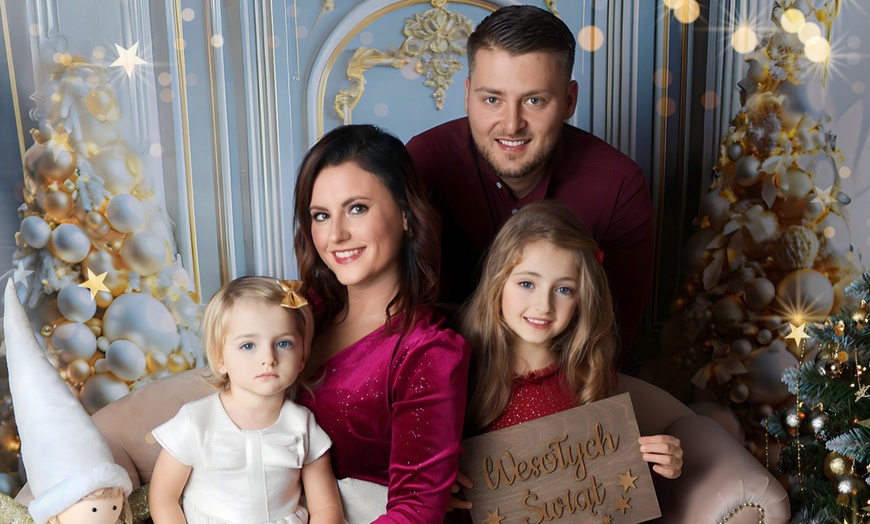Image 6: Świąteczna sesja fotograficzna – 5, 10 lub 15 zdjęć w studiu
