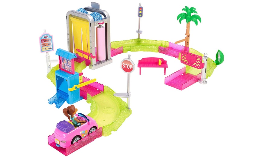 Image 3: Mattel Barbie Car Wash Playset