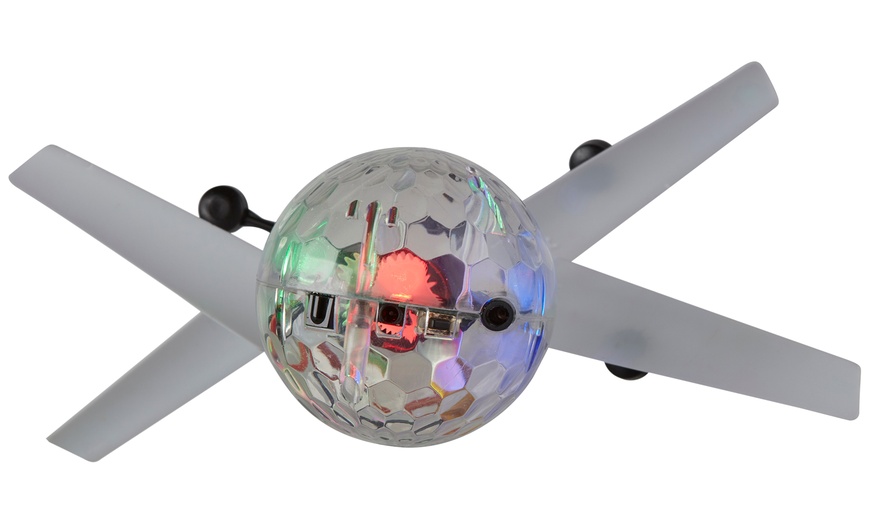 Image 5: Infrared Flying LED Disco Drone