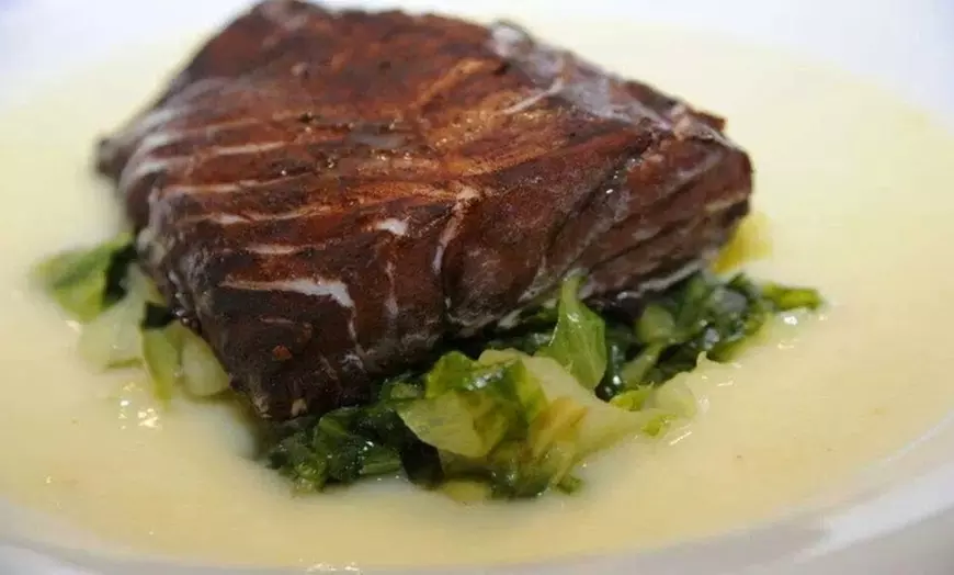 Image 5: Menu gastronomique cuisiné chez vous à la maison pour 4 ou 8 personnes