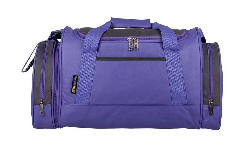 Image 7: Ladies Travel Sports Holdall Bag