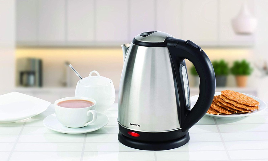 Image 1: Daewoo Brushed or Polished Kettle